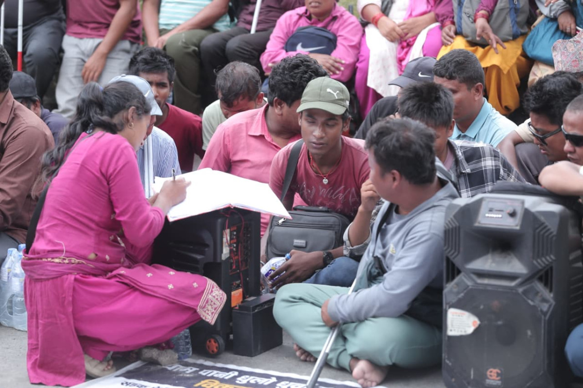 दृष्टिविहीनहरु आज पनि आन्दोलनमा